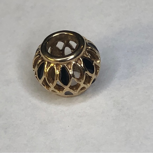 Pandora Solid 14k Royal Victorian Gold Charm G585 Ale - Picture 8 of 13